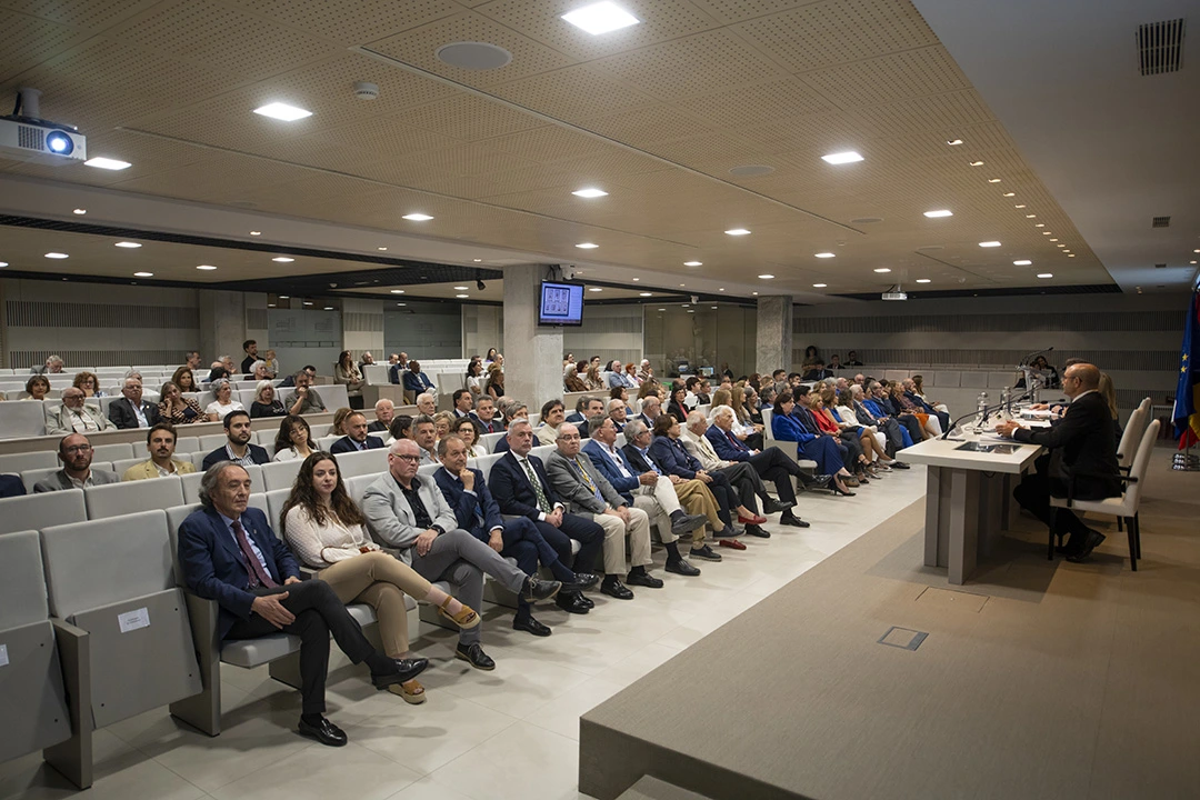 Asistentes a evento de empresa